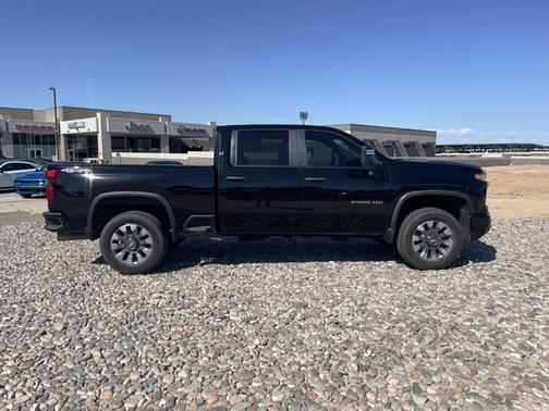 Black 2024 Chevrolet Silverado 2500 Custom