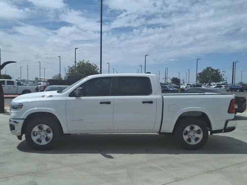 Bright White Clearcoat 2026 RAM 1500 Big Horn