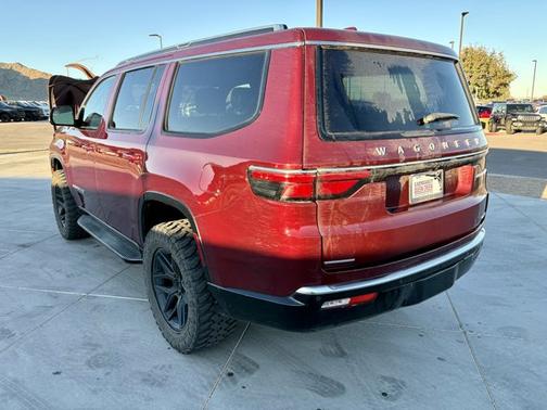 2022 Jeep Wagoneer Series II