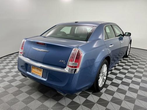 2011 Chrysler 300 300C