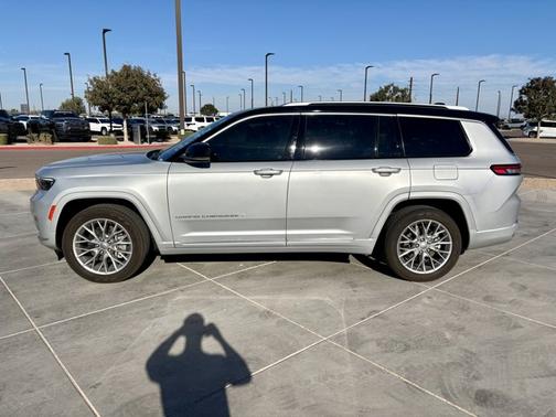 2023 Jeep Grand Cherokee L Summit