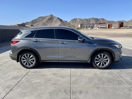 2021 INFINITI QX50 LUXE