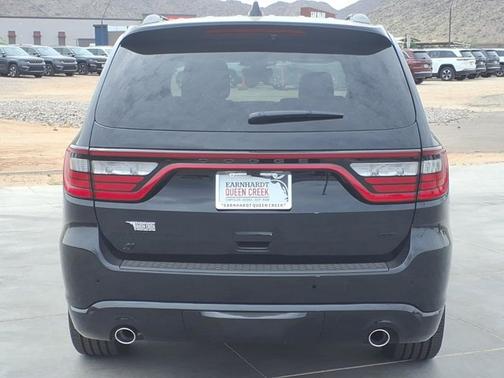 DB Black Clearcoat 2026 Dodge Durango GT HEMI V8