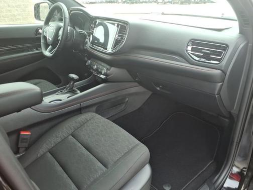 DB Black Clearcoat 2026 Dodge Durango GT HEMI V8