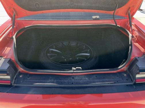 2016 Dodge Challenger 392 Hemi Scat Pack Shaker