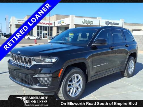 Diamond Black Crystal Pearlcoat 2026 Jeep Grand Cherokee Laredo X