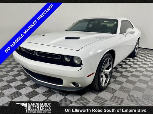 2016 Dodge Challenger SXT