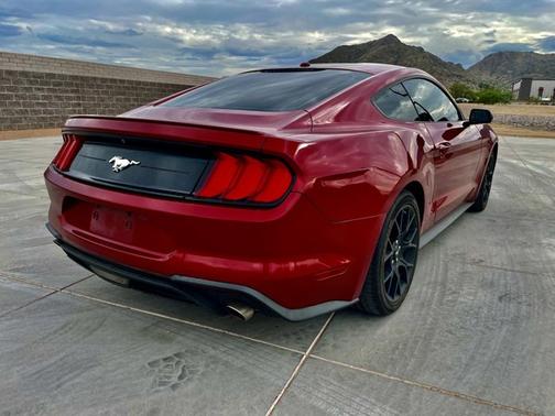 2019 Ford Mustang EcoBoost