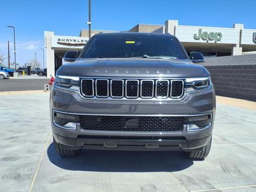 2025 Jeep Wagoneer Base