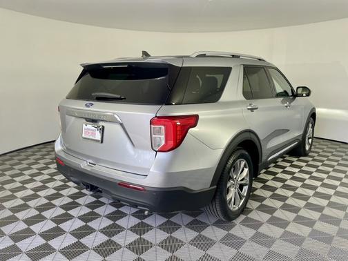 Silver Metallic 2023 Ford Explorer Limited