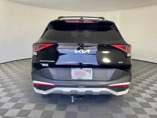 Ebony Black 2024 Kia Sportage EX