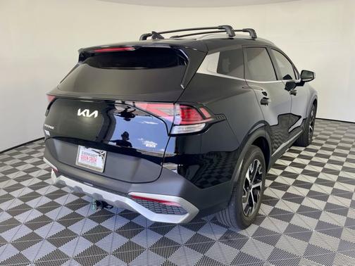 Ebony Black 2024 Kia Sportage EX