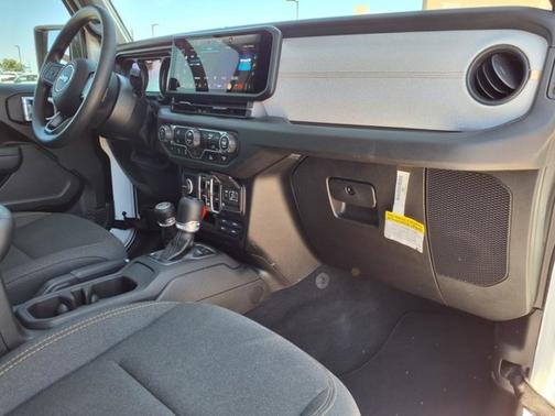 2025 Jeep Gladiator Nighthawk
