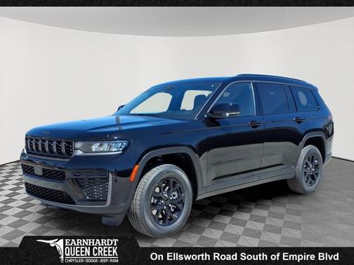 Diamond Black Crystal Pearlcoat 2026 Jeep Grand Cherokee L Laredo Altitude