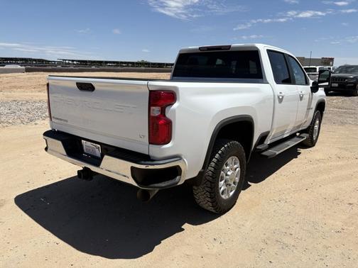 Summit White 2024 Chevrolet Silverado 2500 LT