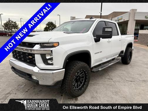 Summit White 2022 Chevrolet Silverado 2500 LT