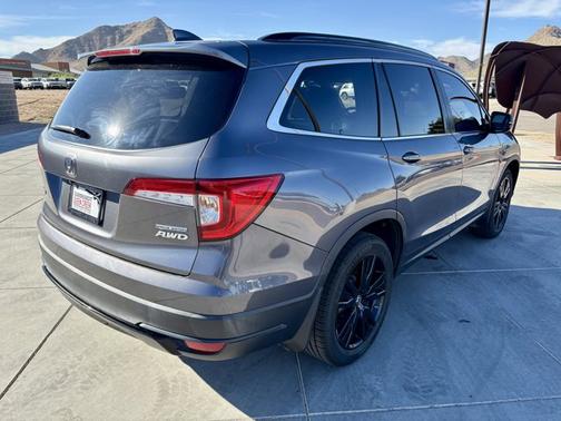 Silver 2021 Honda Pilot Special Edition