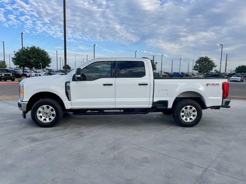 2023 Ford F-250 XLT
