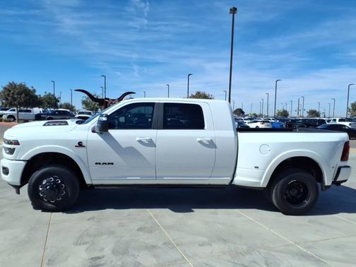 Bright White Clearcoat 2026 RAM 3500 Limited