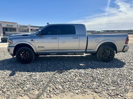 Billet Silver Metallic Clearcoat 2022 RAM 3500 Laramie