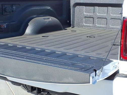 Bright White Clearcoat 2026 RAM 2500 Black Express