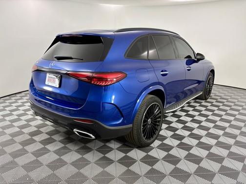 2025 Mercedes-Benz GLC 300 Base