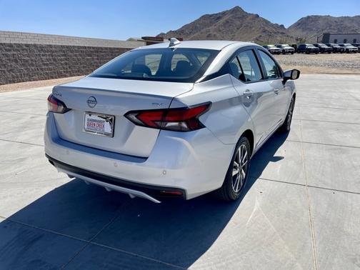 2023 Nissan Versa SV