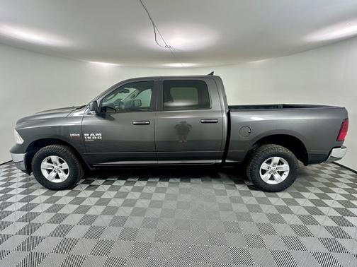 Granite Crystal Metallic Clearcoat 2019 RAM 1500 SLT
