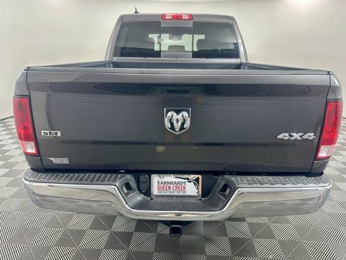 Granite Crystal Metallic Clearcoat 2019 RAM 1500 SLT
