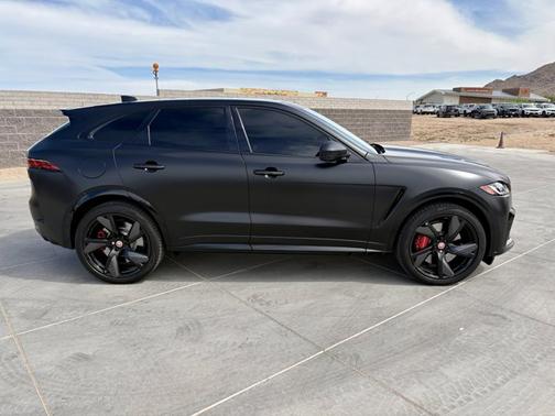 2022 Jaguar F-PACE SVR