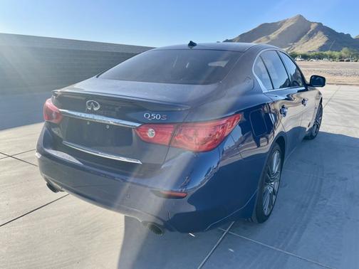 2017 INFINITI Q50 Red Sport 400