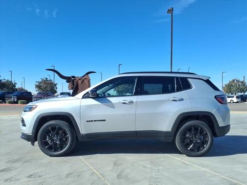 2026 Jeep Compass Latitude Altitude