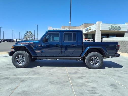 2025 Jeep Gladiator Mojave X