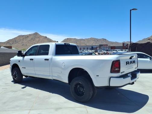 Bright White Clearcoat 2026 RAM 3500 Big Horn