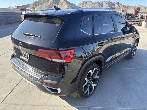 2023 Volkswagen Taos SEL