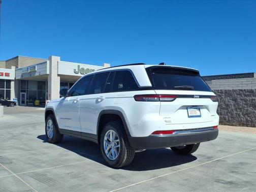 2025 Jeep Grand Cherokee Laredo X