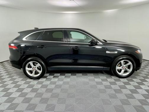 2020 Jaguar F-PACE 25t
