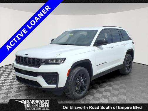 Bright White Clearcoat 2026 Jeep Grand Cherokee Laredo Altitude