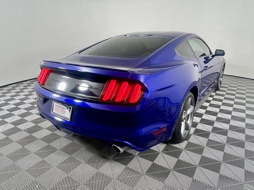 2016 Ford Mustang V6