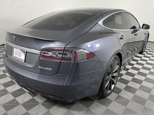 2019 Tesla Model S Performance