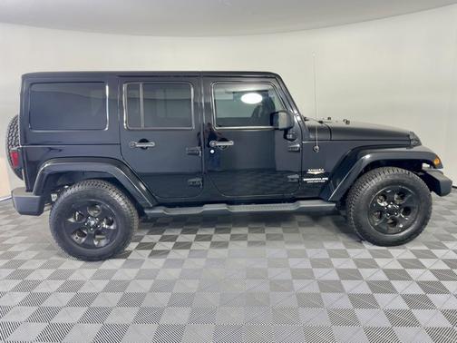 Black Clearcoat 2014 Jeep Wrangler Unlimited Sahara