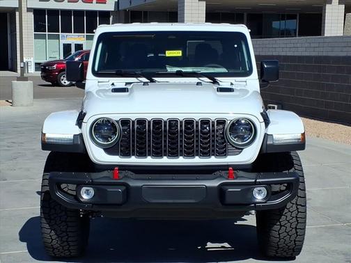 Bright White Clearcoat 2026 Jeep Gladiator Rubicon X