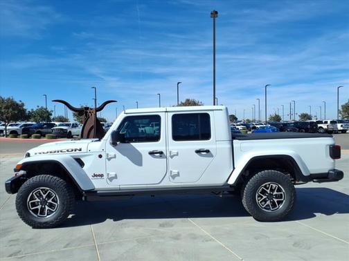 Bright White Clearcoat 2026 Jeep Gladiator Rubicon X