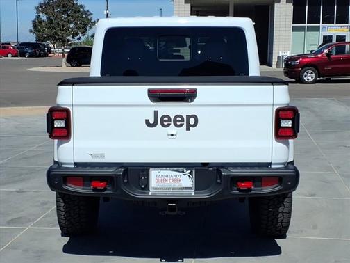 Bright White Clearcoat 2026 Jeep Gladiator Rubicon X