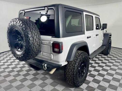 2020 Jeep Wrangler Unlimited Black and Tan