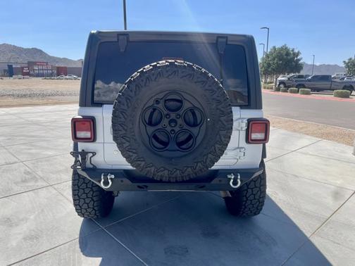 2020 Jeep Wrangler Unlimited Black and Tan