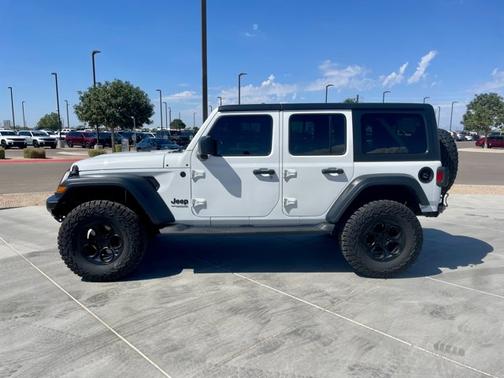2020 Jeep Wrangler Unlimited Black and Tan