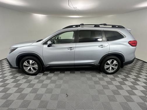 Ice Silver Metallic 2023 Subaru Ascent Premium