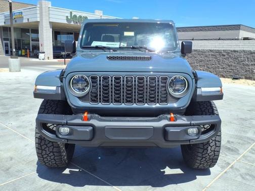 2025 Jeep Gladiator Mojave X