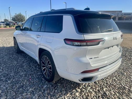 Bright White Clearcoat 2022 Jeep Grand Cherokee L Summit Reserve